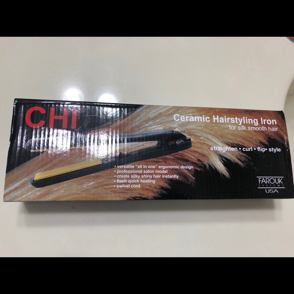 Chi hair iron (new)